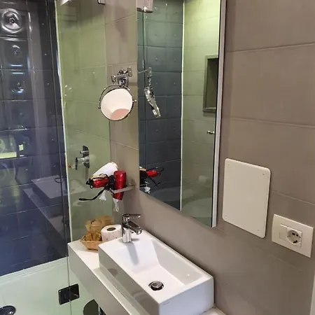 Emphasis & Κάλιαρι