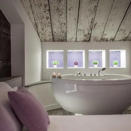 Emphasis & 2* Cagliari